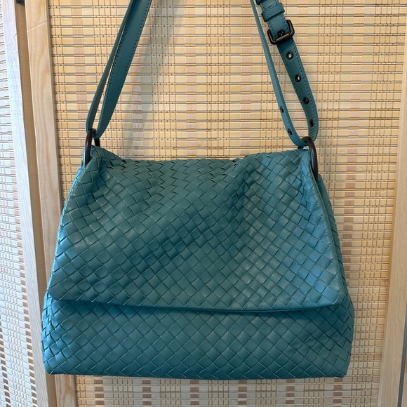 Bottega Veneta Handbags - Authentic Bottega Veneta purse